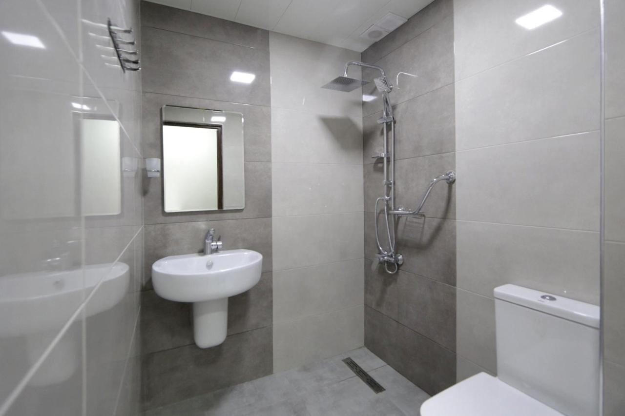 Appartment Lux, Komitas 26 Erivan Exterior foto